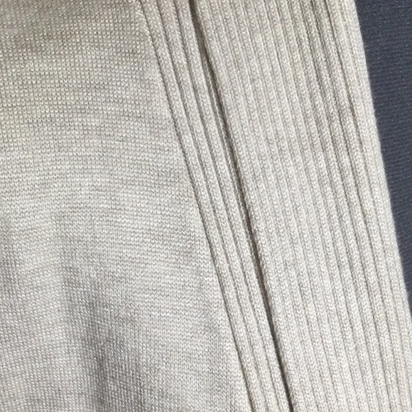 Sweater Layering Vest - Picture 2 of 4